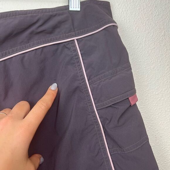 Patagonia Wimen  Wavefarer Cargo Shorts  size 12 - Picture 7 of 7